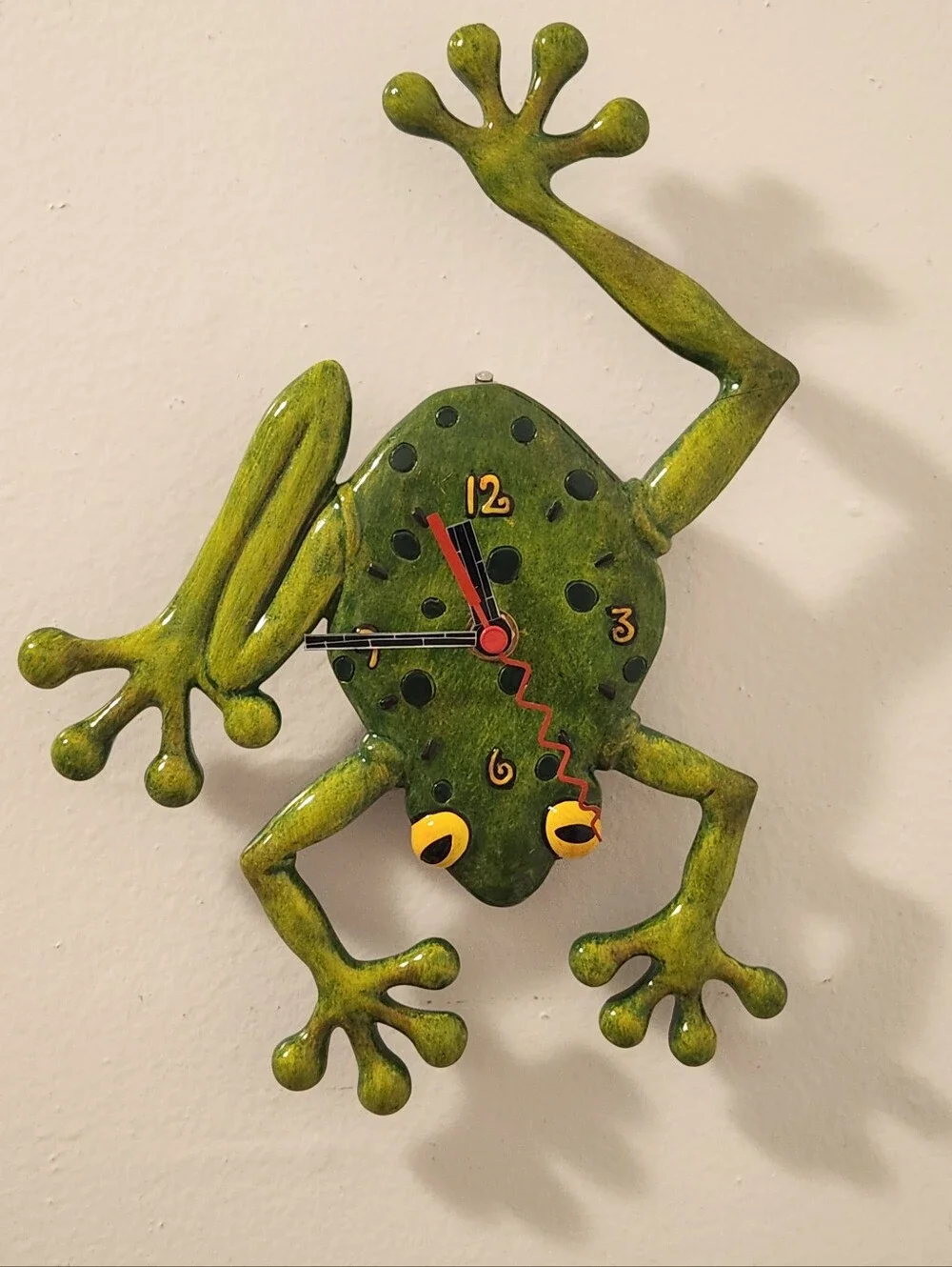 Frog & Fly Clock from Allen Designs, missing pendulum, working condtion